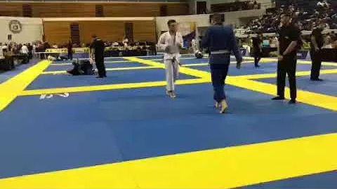 BJJ white belt, heavy,  Laster vs Steakley