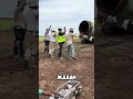 Что-то мешало рабочим класть трубы
