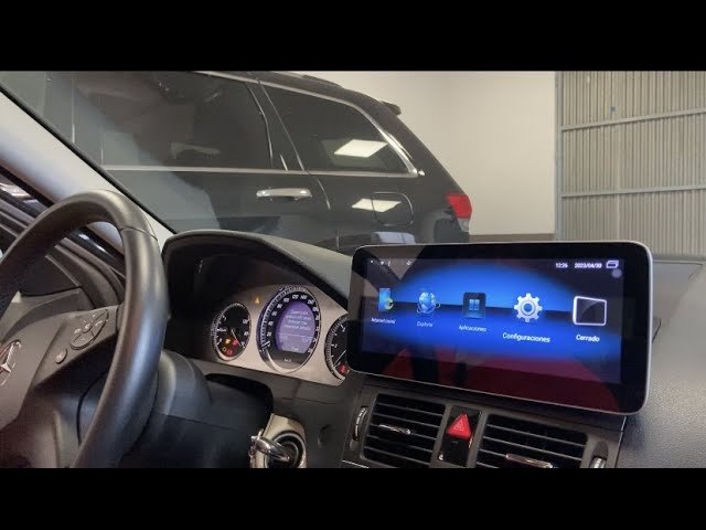 Navisson - Asi hemos actualizado este Mercedes clase C w204. Ahora disfruta  de una pantalla de 10” con toda la tecnologia Android de Navisson con  Carplay y Android auto. #mercedesw204lovers #mercedesw204amg #mercedesw204 #