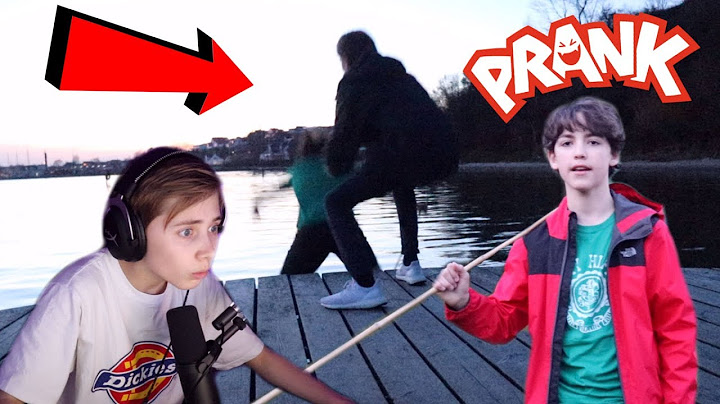 SKUBBER MIN FÆTTER I VANDET! PRANK!