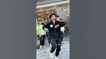 والناس قلوبهم مش بتحب طلعتي خاينه يابنت الكلب 
