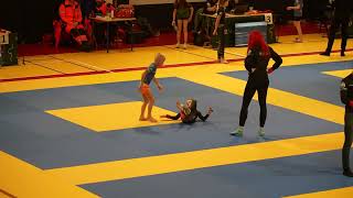 20221203 BJJ Lubon noGI 4 6lat 25kg Stas r1