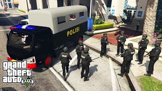 Patroli Pasukan Brimob Pergoki Perampokan Di Jalan || GTA 5 Mod Polisi Indonesia