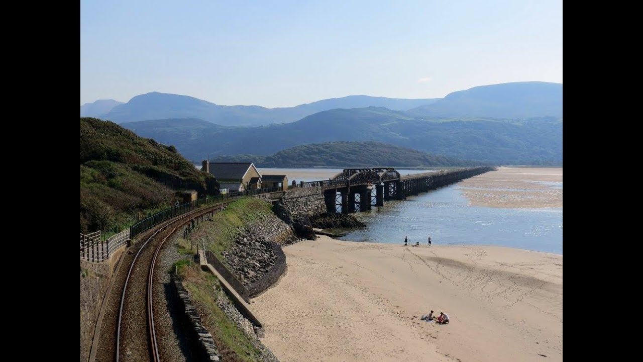 Snowdonia & Ceredigion 4,  Wales Coast Path,  Barmouth to Llwyngwril, 8 miles
