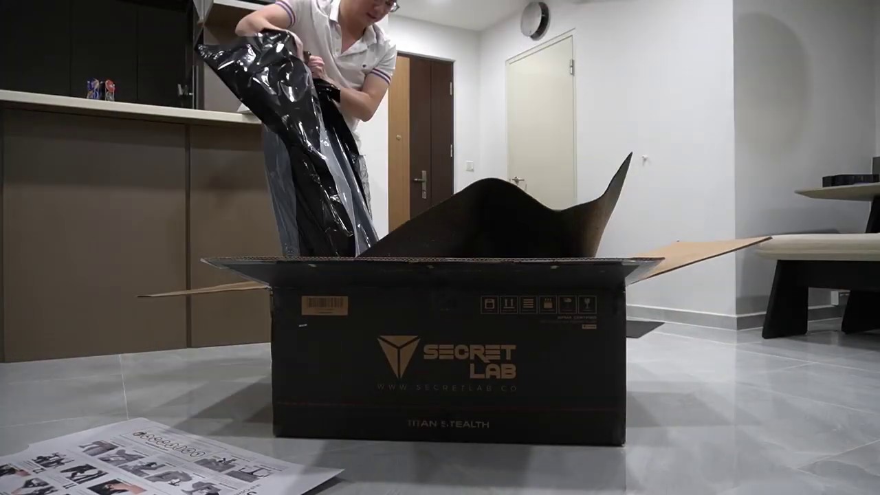 Secretlab Titan 2020 series gaming chair assembly process