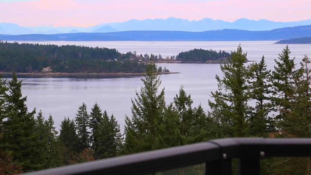 Luxury Oceanview Patio Home In Ladysmith on Vancouver Island British