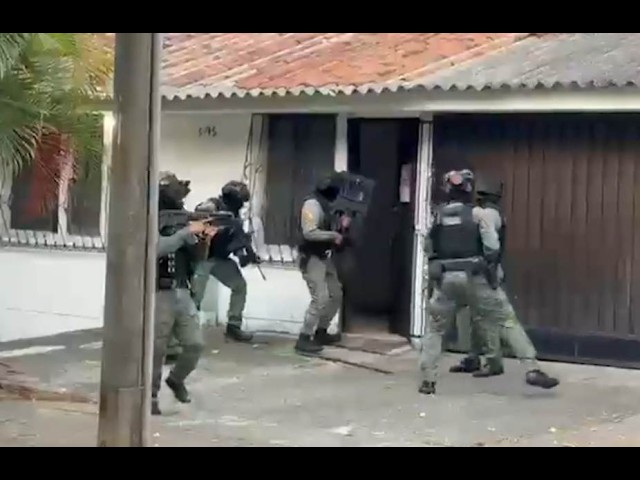 Allanamiento a armería clandestina en Cali, presunta proveedora de  criminales en el Valle del Cauca