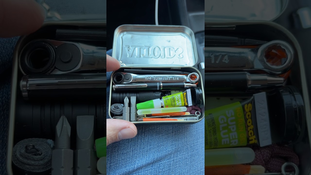 EDC, который я всегда вожу с собой в машине - Leatherman Arc + Altoids Utility Tin 