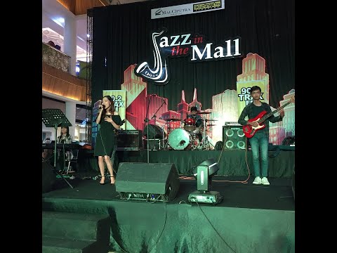 Kompilasi Jazz in the mall with Komunitas Jazz Ngisoringin (2)