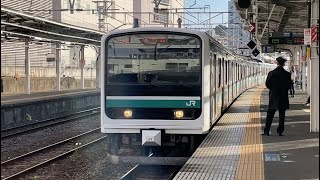 JR東日本E501系ｶﾂK701編成が水戸駅3番線に折り返し常磐線普通いわき行きとして到着停車する動画（2023.12.10）