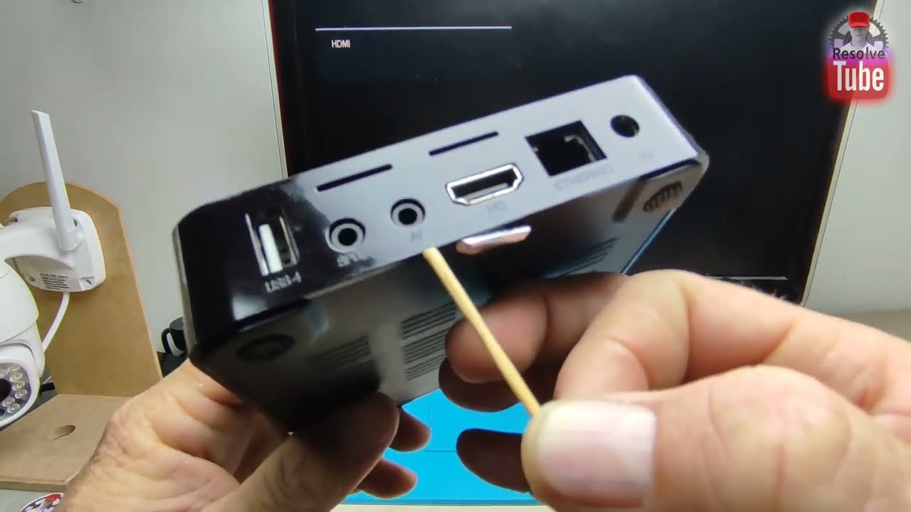 Segredo dos t cnicos como resetar um tv box com palito de dente youtube