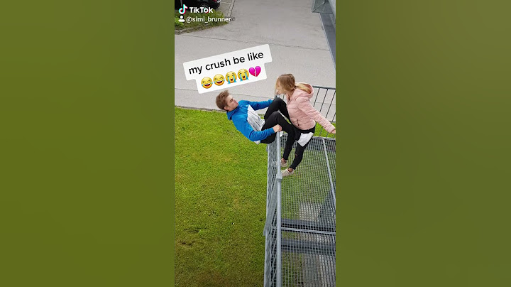 It be like that everytime  😭😭🤣 #parkour #couplegoals #love