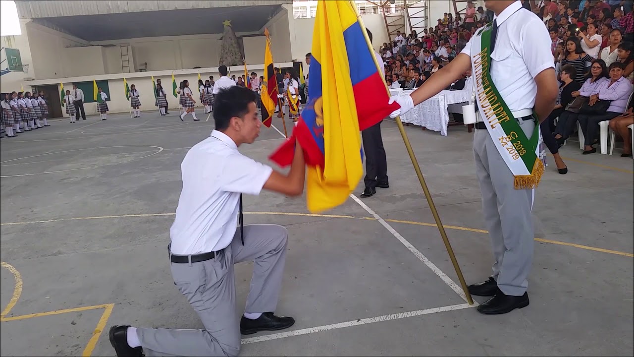 PROCLAMACIÓN DE ABANDERADOS Y JURAMENTO A LA BANDERA