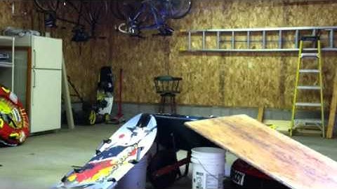 1/16 mini e revo and slash 4x4 garage bash park