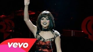 Selena was evidently pissed at the beginning of video. subscribe to
our channel and social networks get best all your artists, thanks for
v...