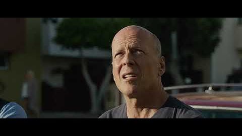 Bruce willis funny mural art once upon a time in venice 2017