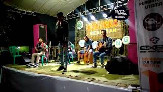 Download Lagu COZY REPUBLIK - HITAM PUTIH (COVER KMB)// Akustik Mantull MP3