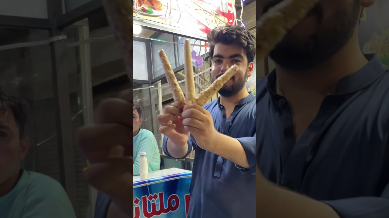 Tasty Multani kulfi 😍😂 - Peshawar Street Food - Yummy Kulfi