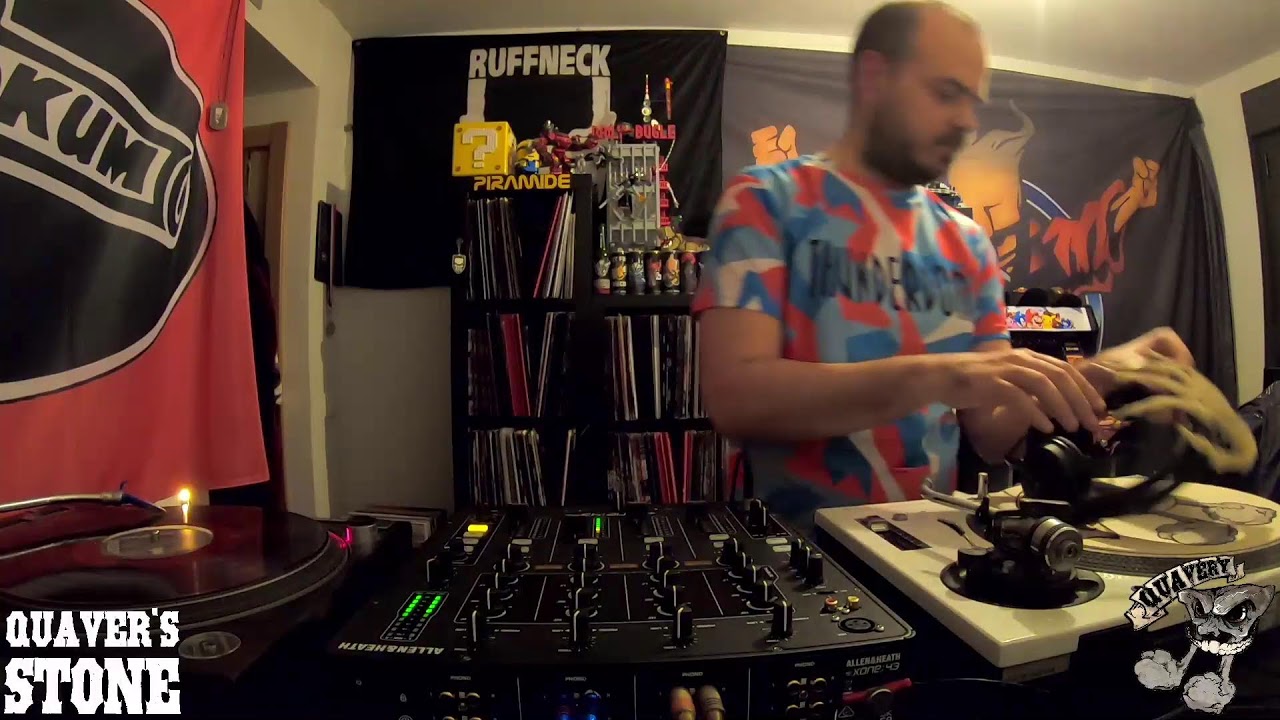 SAPeT DJ  - Early Hardcore - Quaver's Stone