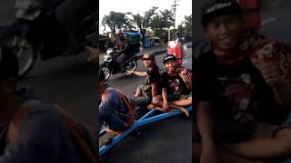 Download lagu tour vespa exreme tronton DPR Daerah Pengguna Rosox krian independent rosok tour vespa exreme tronton DPR Daerah Pengguna Rosox krian independent rosok
