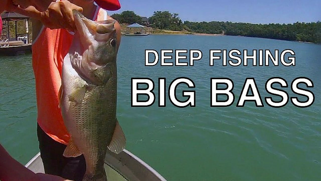 GIANT Bass Fishing in Deep Water YouTube