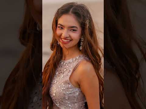 Anushka sen new Beautiful dress Look 👗 | new Hot Saree Look | #anushkasen #shortsviral #shorts