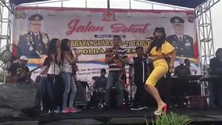 MEGGY DIAZ - AKU MAH APA ATUH ( Live Performance )