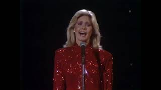 Olivia Newton John - Don't Cry For Me Argentina (From The Midnight Special 1980)