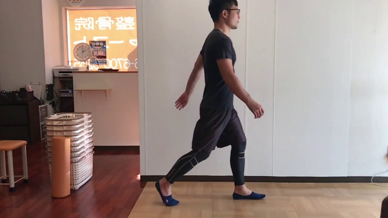 足指を使ったキレイな歩き方 スローモーション動画で説明 大阪市東住吉区駒川中野駅 針中野駅の整骨院ファースト Youtube