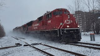 ACu Leader kicks up Snow! CP 236 - 7041W at Milton West - March 22, 2024