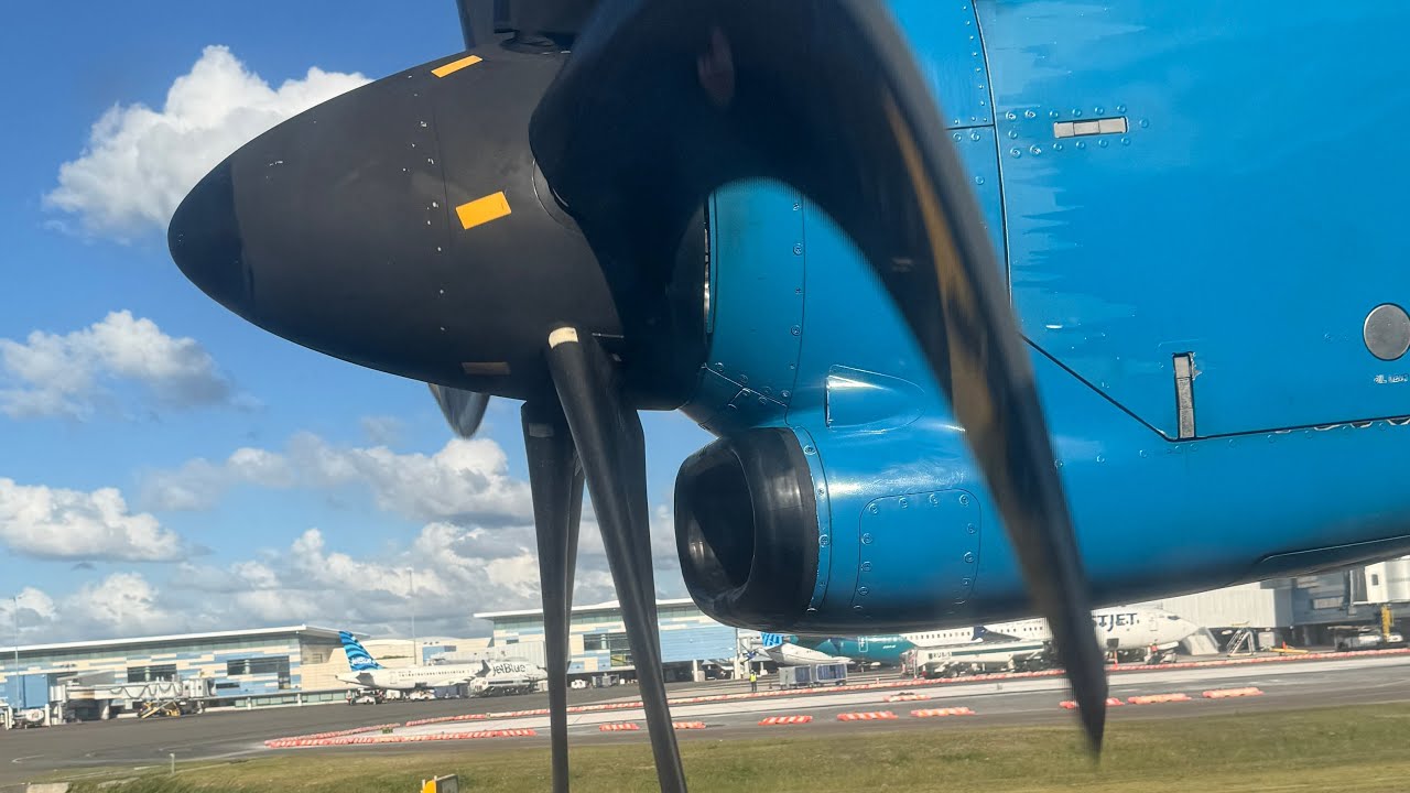 Bahamasair ATR 42-600 C6-BFV takeoff MYNN Nassau 