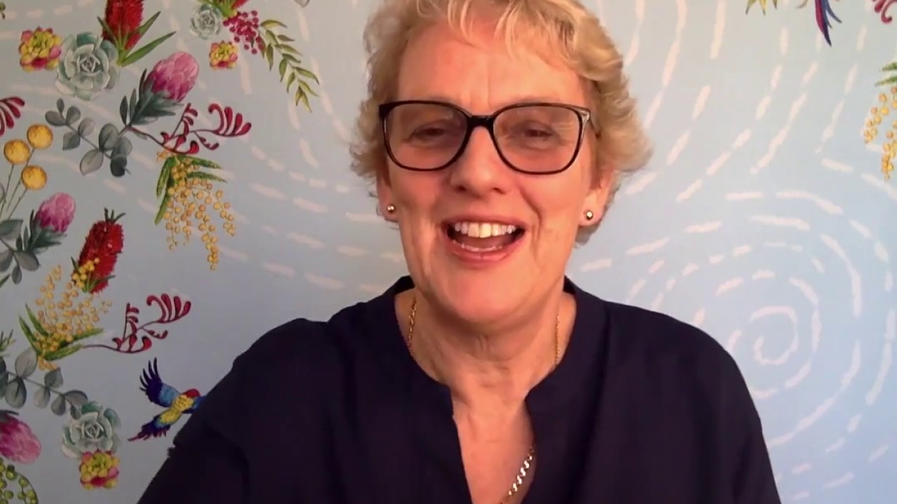 Tapping away the fear of the dark and closed spaces