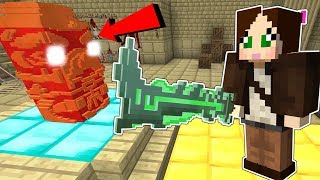 Minecraft: LUCKY WEAPON DEFENSE!!! (SURVIVE WITH EPIC SWORDS!) MiniGame