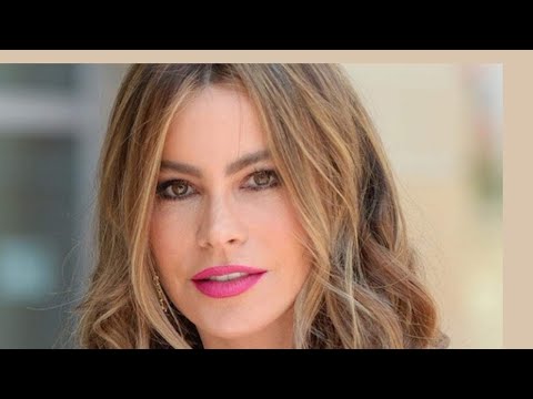 13 Sexy Photos of Sofia Vergara