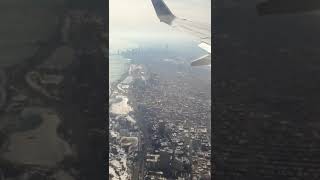 Landing in Chicago O&#39;Hare on United Airlines Boeing 737-800