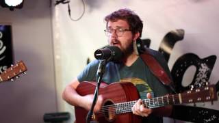 Video thumbnail of "Bear's Den - Auld Wives (waveradio.nl sessie juni 2016)"