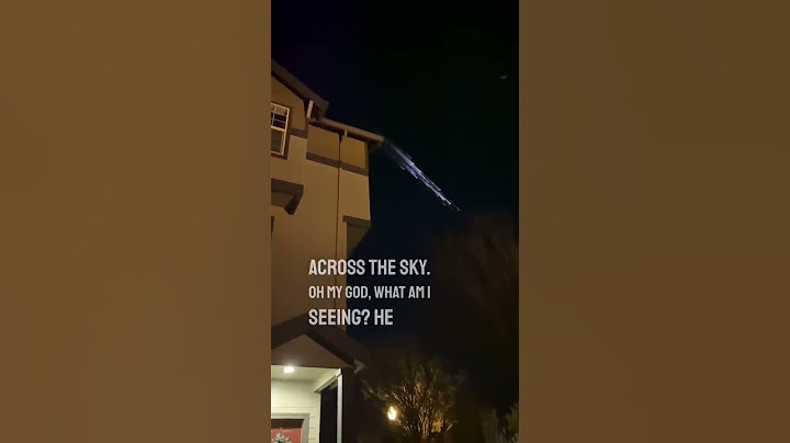 He saw weird lights shooting across the sky 😱