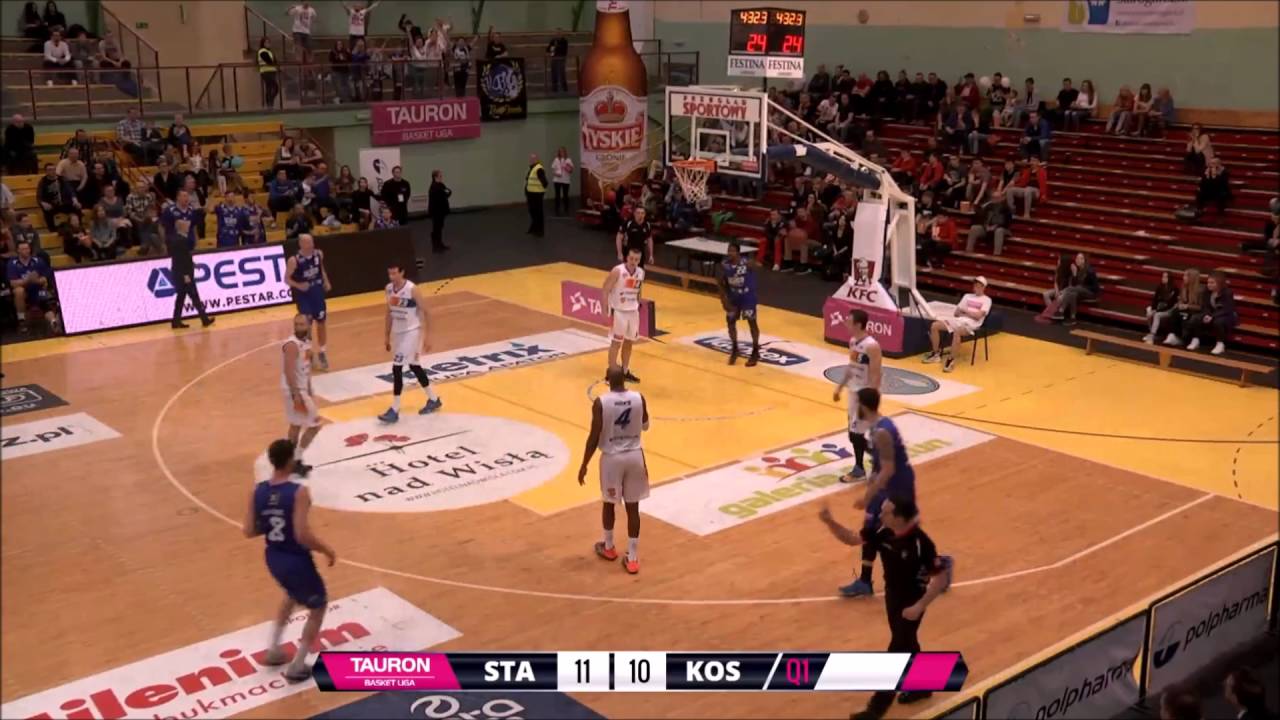 A.J. Walton - kończy akcję wsadem! 