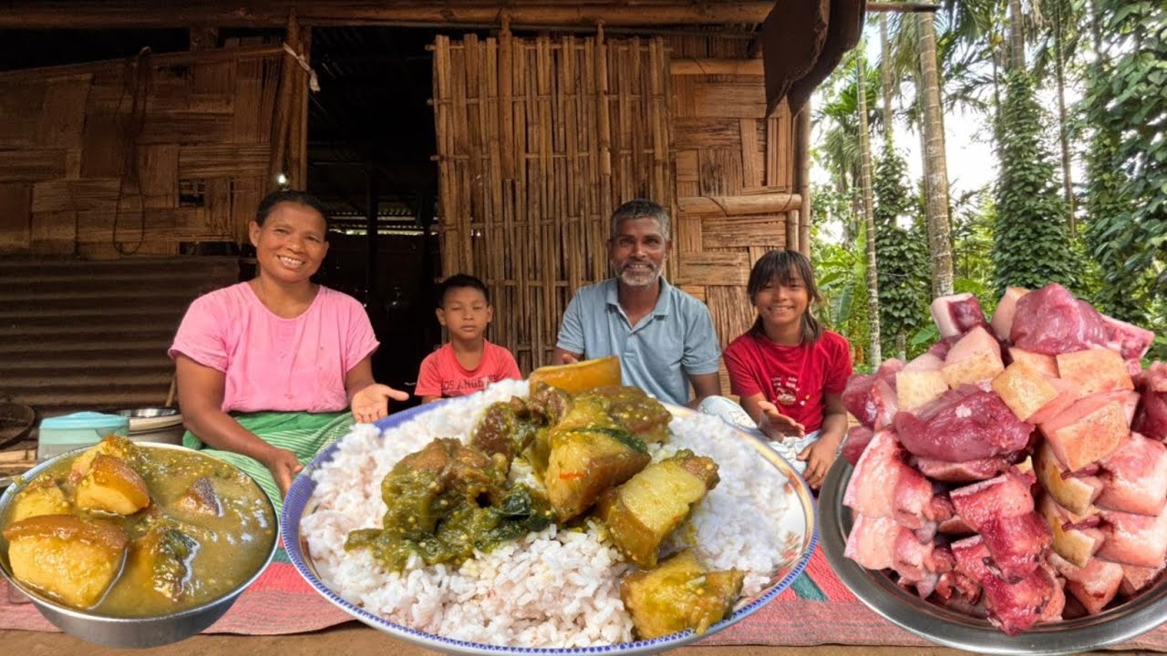 Pork and Cooked With Brinjal and Maecheng Leaves | Meghalaya Village Style Pork Curry Recipe