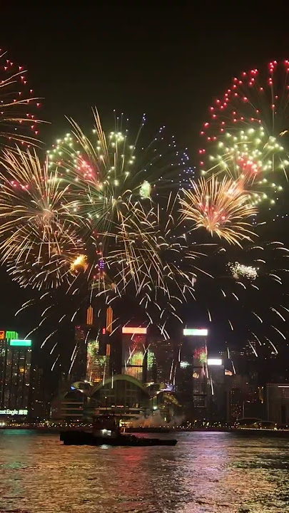 Hong Kong Chinese new year 2024 fireworks