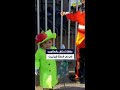 طفلة تحتفل بالهالوين في زي الملكة إليزابيث طفلة تحتفل بالهالوين في زي الملكة إليزابيث