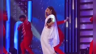 Deepthi Sunaina Extraordinary Stage Performance Celebrity Updates