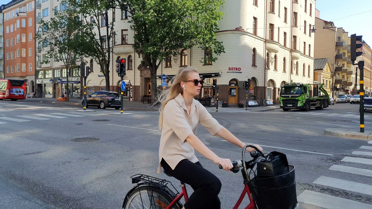 Stockholm City walk - Odengatan & Stadsbibliotek 