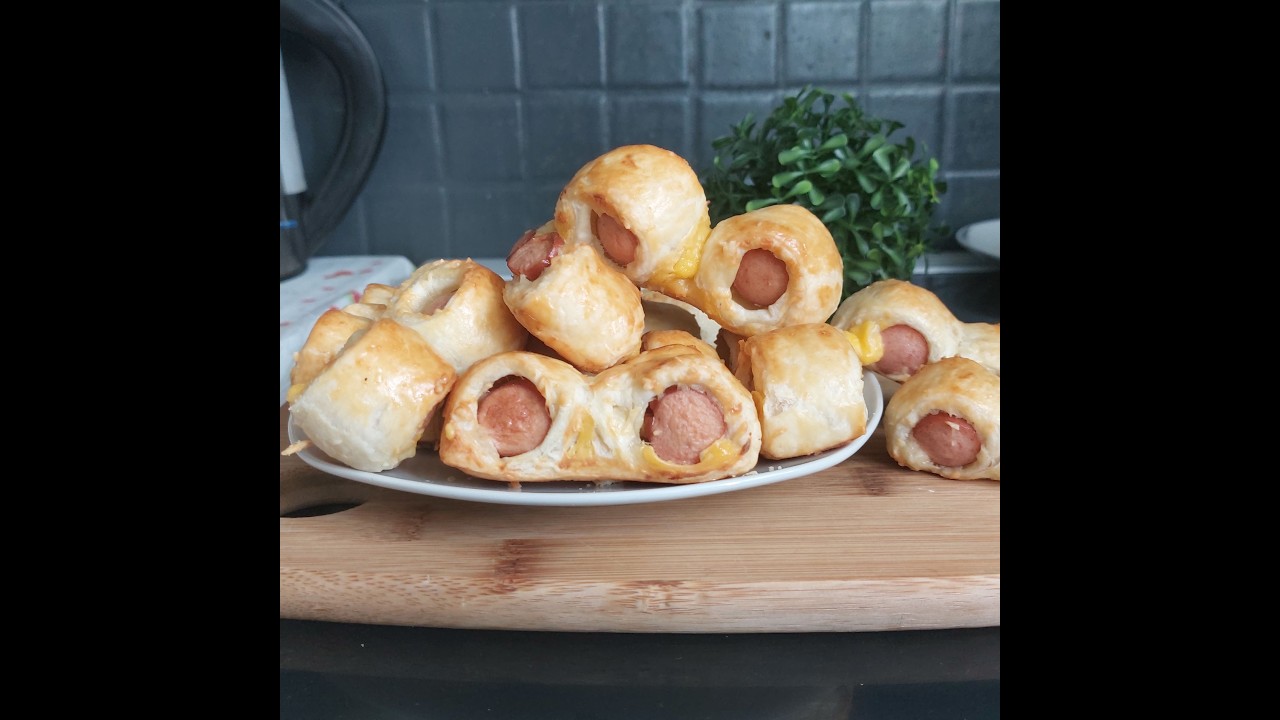 FEUILLETES AUX SAUCISSES KNACKI