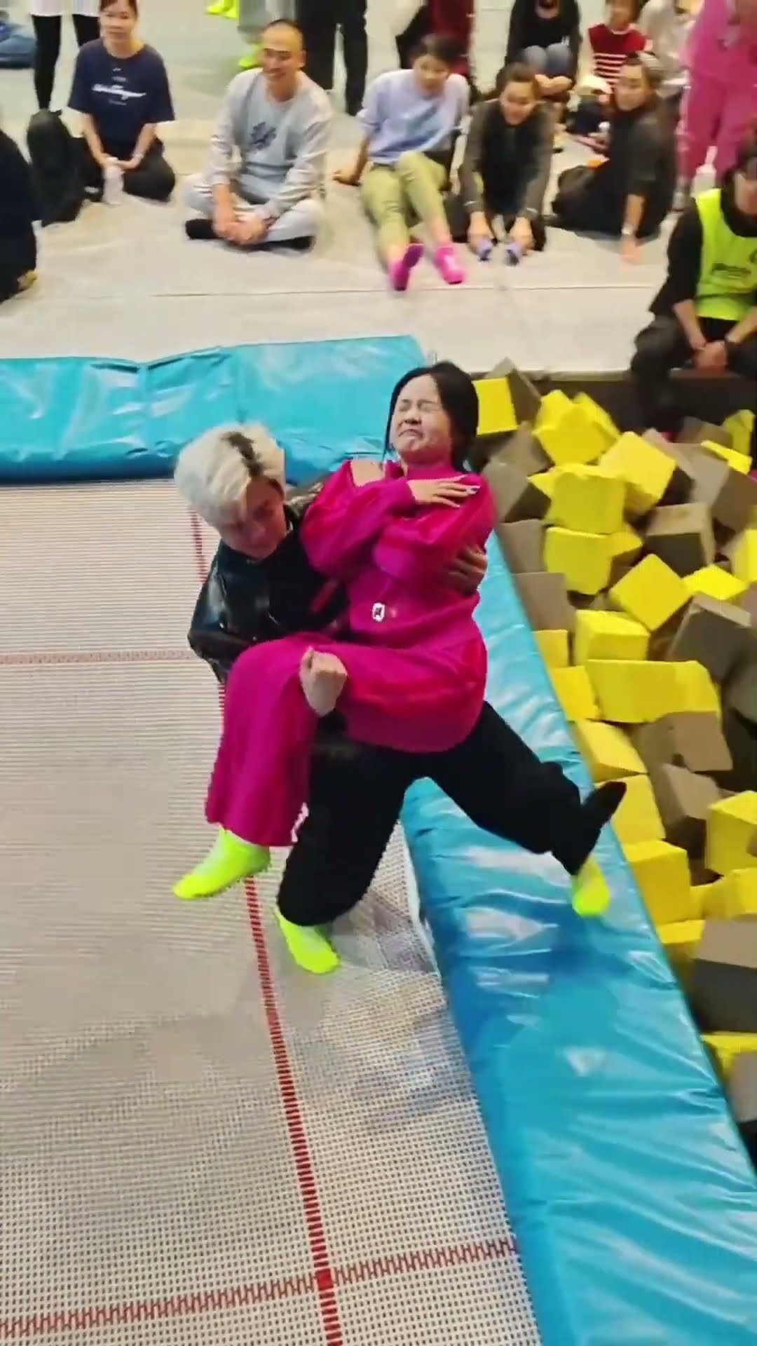 Watch This Teen Jump Around A??Fun Park Trampoline For The First Time #viralvideo #shorts