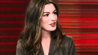 Anne Hathaway Interview On Live With Regis & Kelly 11/16/2010