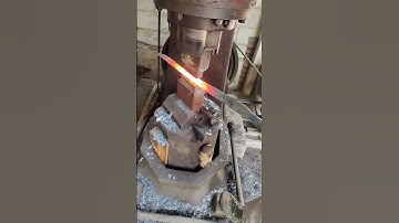 The forging process of the blade- Good tools and machinery make work easy