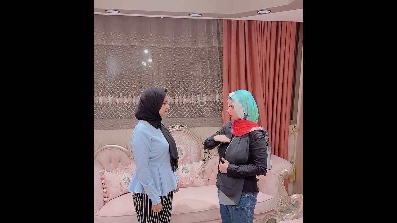 التعارف الاول بلغة الاشارة ' ازاي اتعرف علي حد اصم !؟ المقابلة الاولي