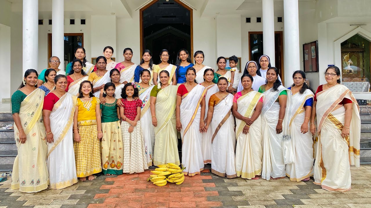 തിരുവാതിര performed by Women Welfare