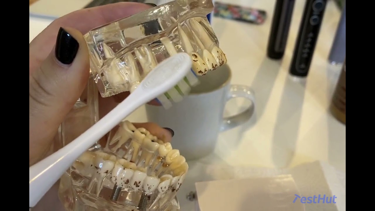 Electric toothbrush Oclean One TestHut cleaning test